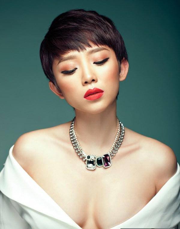 Ảnh Gái Xinh Mặc Váy Ngủ Bí Ẩn Vẻ Đẹp Việt Nam Đang Chờ Được Khám Phá