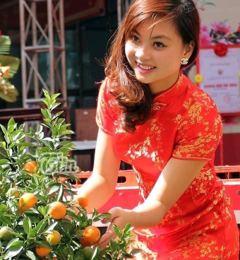 Hình Cô Gái Xinh Khám Phá Thực Trạng Và Những Vấn Đề Xã Hội Liên Quan Đến Độ Tuổi Nhạy Cảm